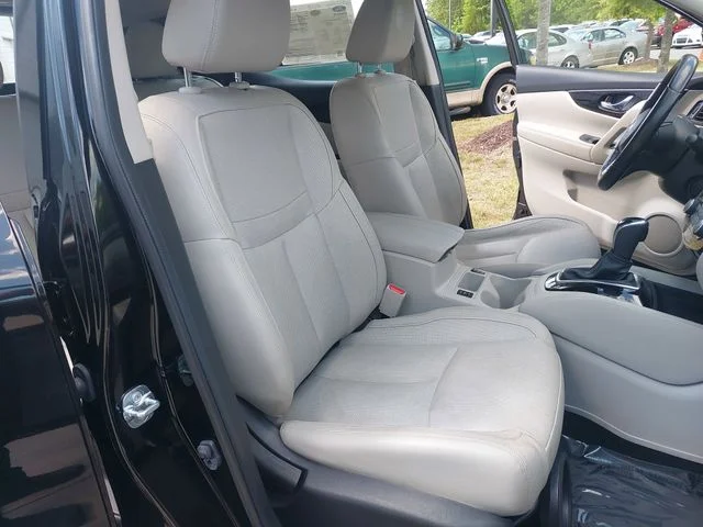 Used 2017 Black Nissan SL image 10