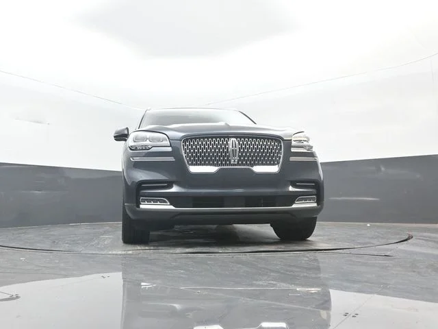Used 2022 Blue Metallic Lincoln Reserve image 35