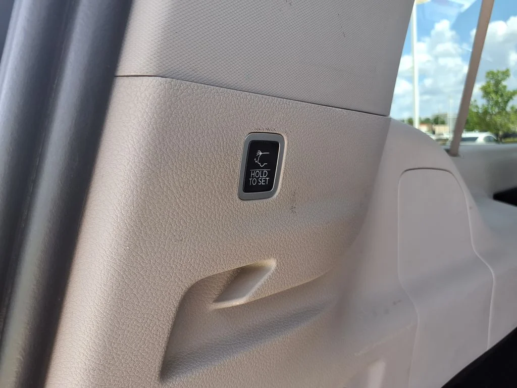 Used 2024 Black Jeep Series II image 16
