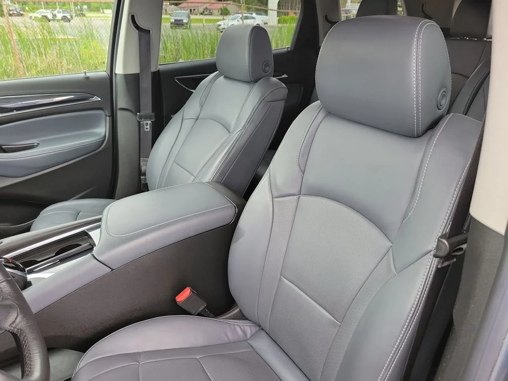 Used 2018 Gray Buick Essence image 5