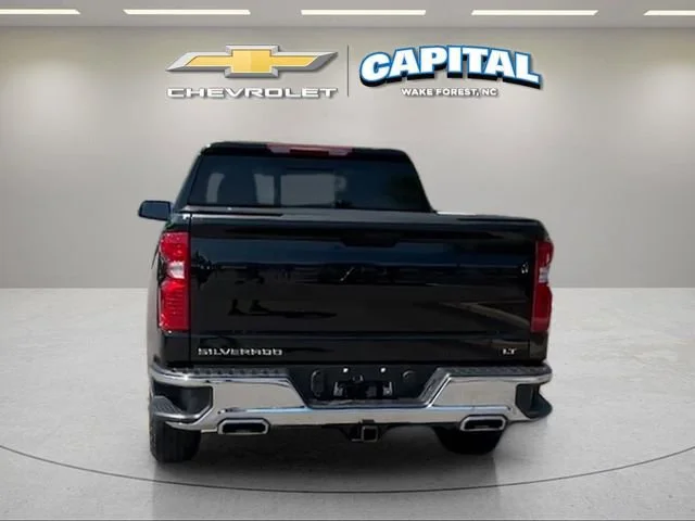 Used 2025 Black Chevrolet LT image 4