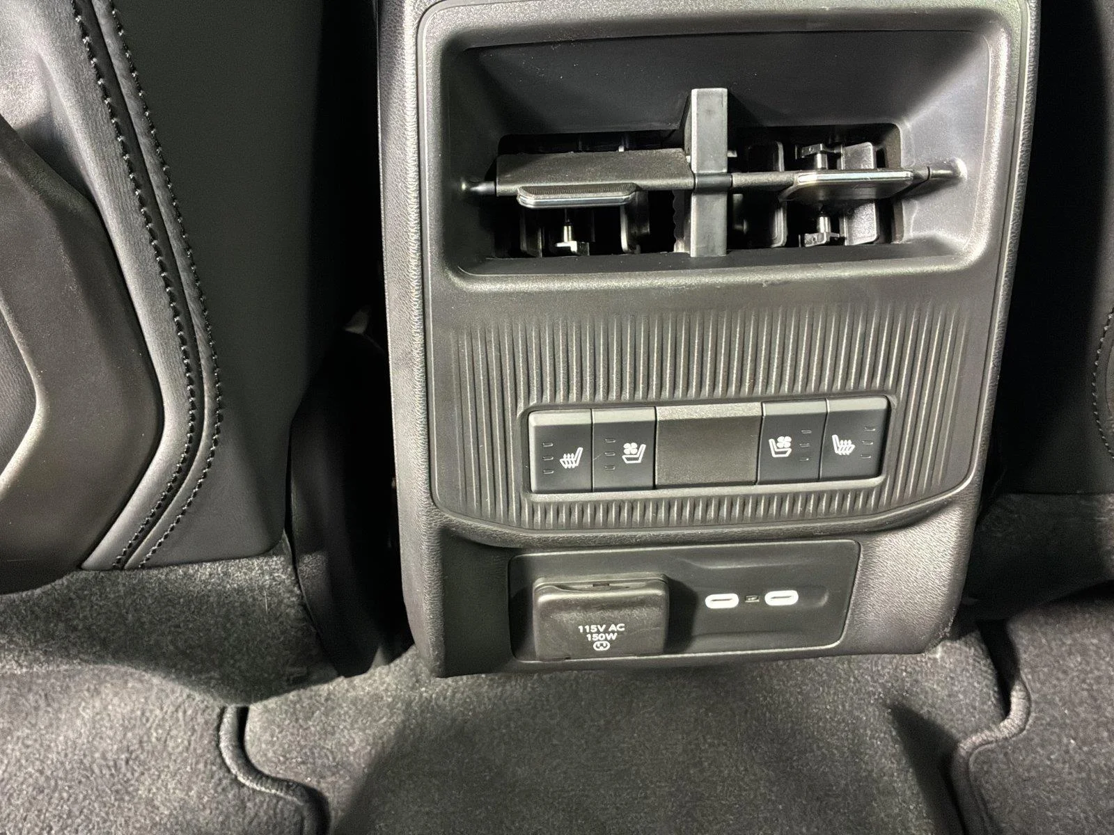Used 2024 Baltic Gray Metallic Clearcoat Jeep Launch Edition image 18