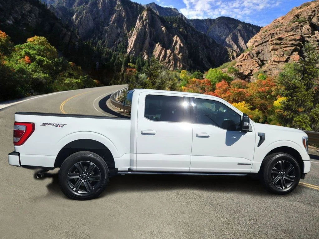 Used 2023 White Ford Lariat image 2