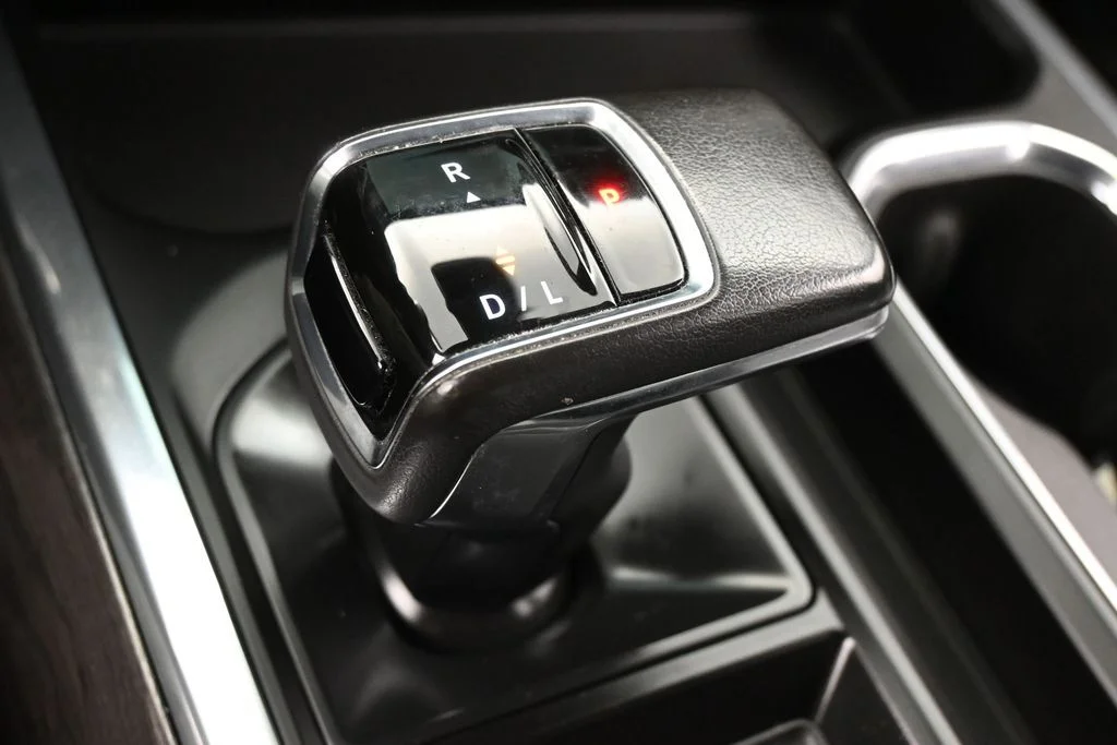 Used 2022 Northsky Blue Metallic Chevrolet LTZ image 33
