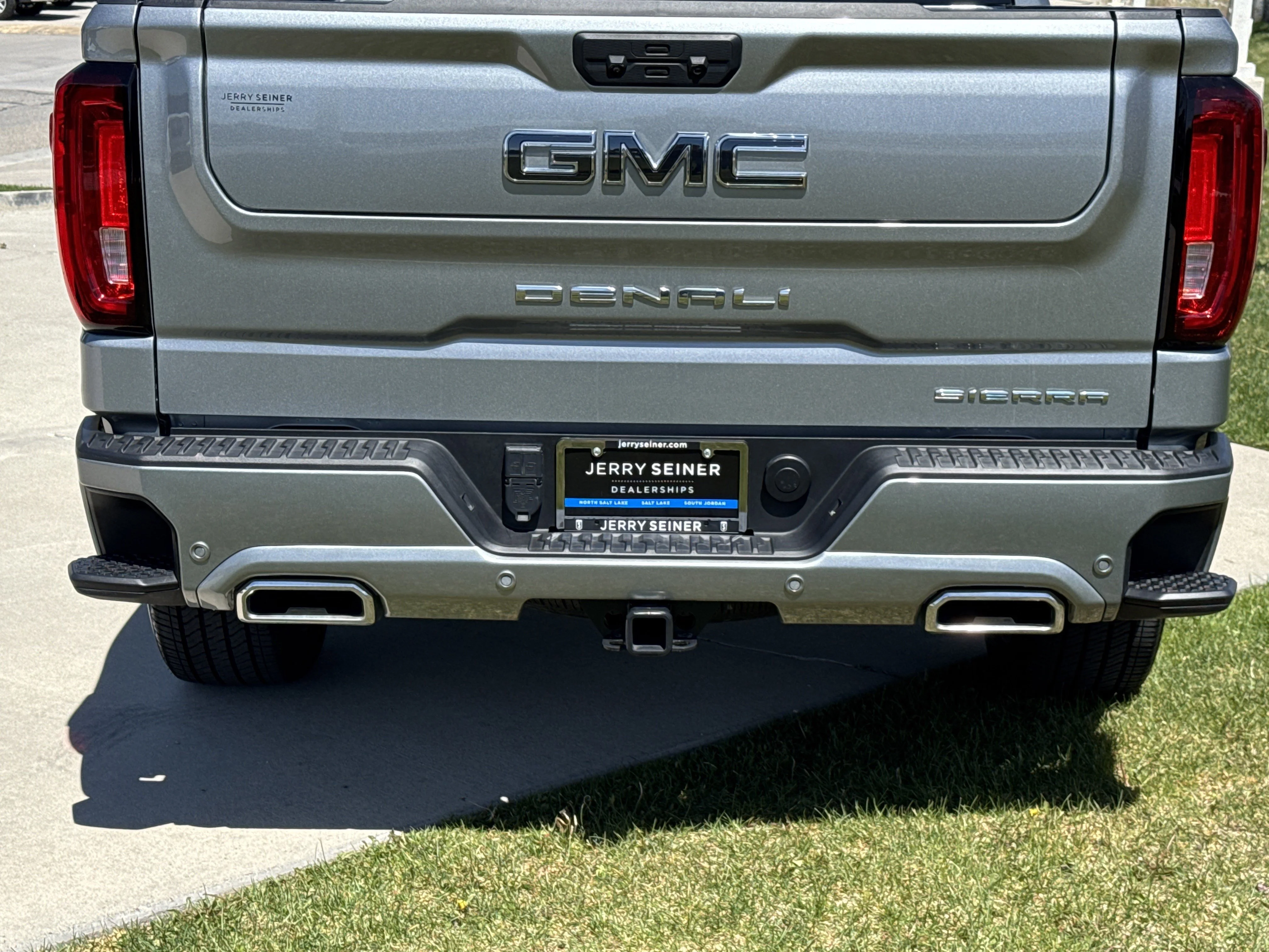 Used 2025 Sterling Metallic GMC Denali Ultimate image 14