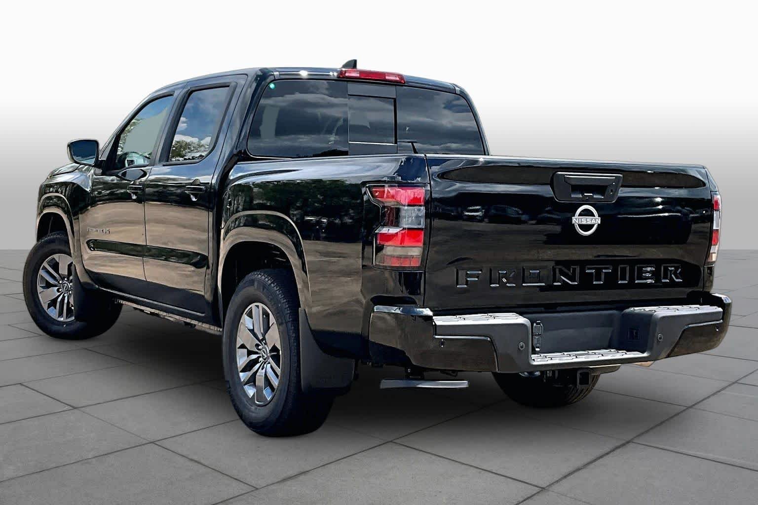 New 2027 Super Black Nissan SV image 7