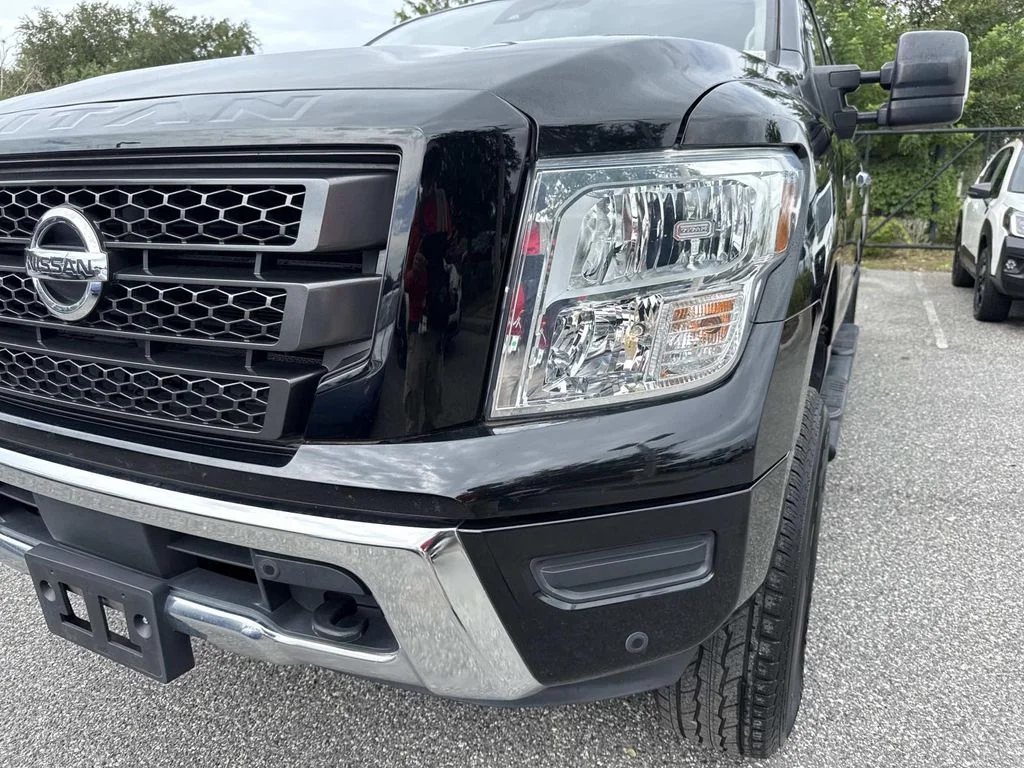 Used 2021 Black Nissan SV image 9