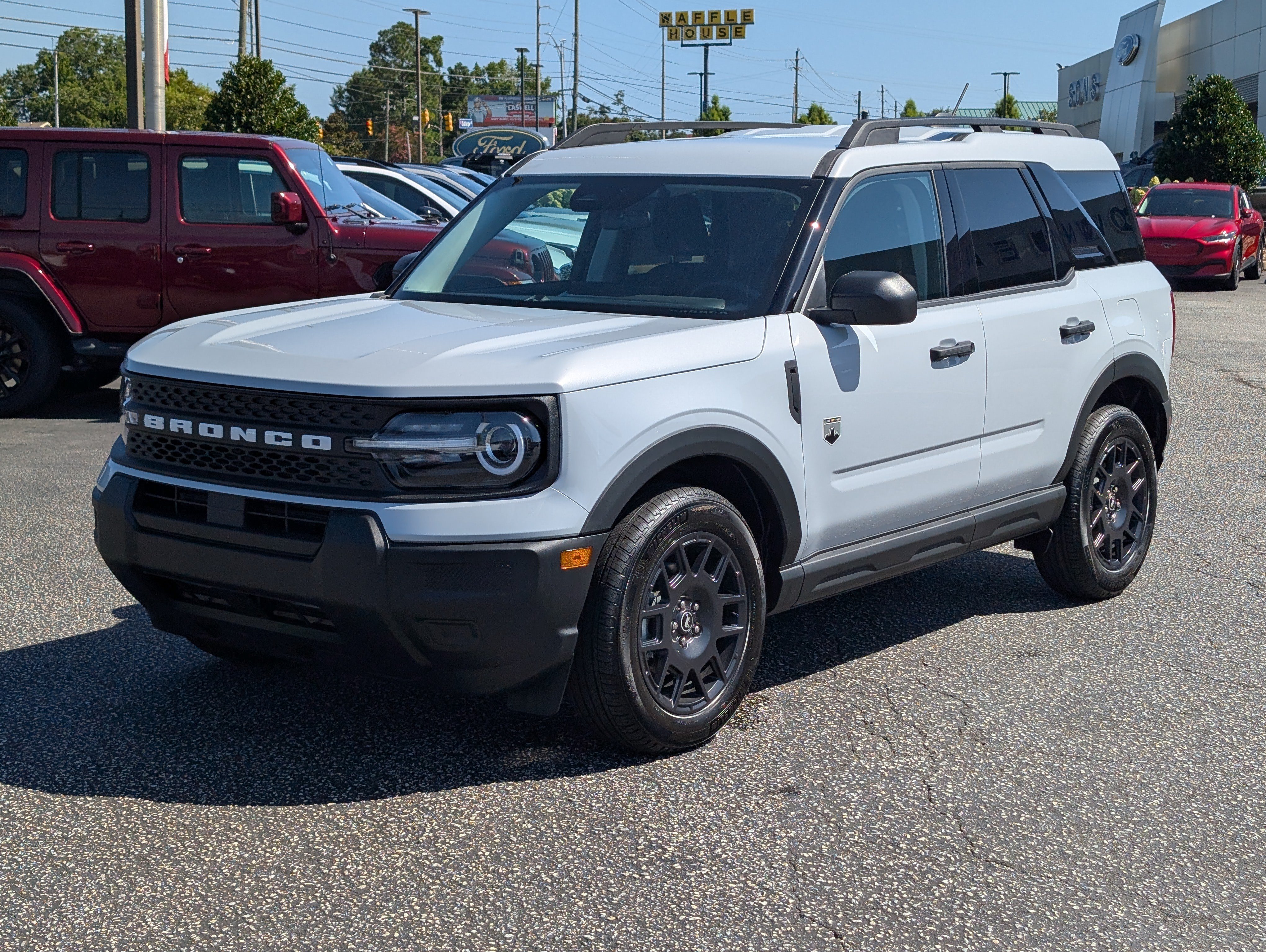 New 2026 Space White Metallic FORD Big Bend image 2