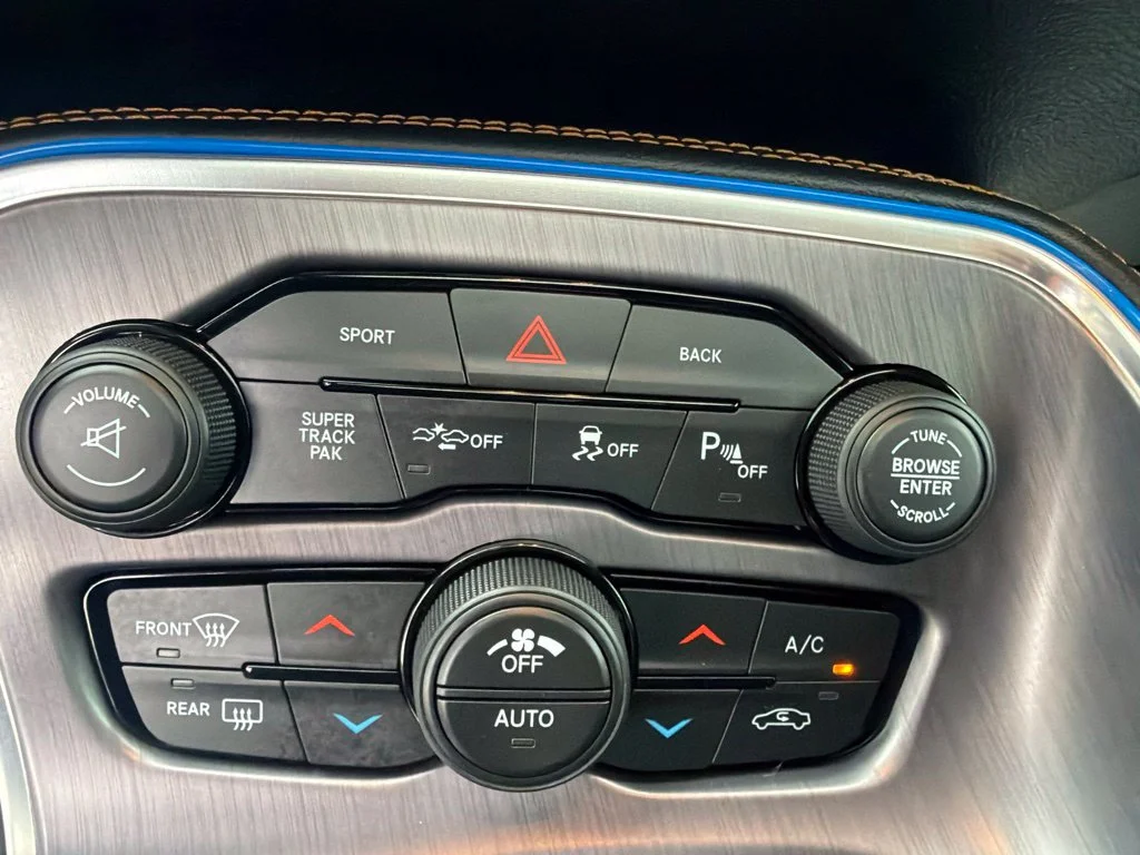 Used 2016 Blue Dodge R/T Scat Pack image 17