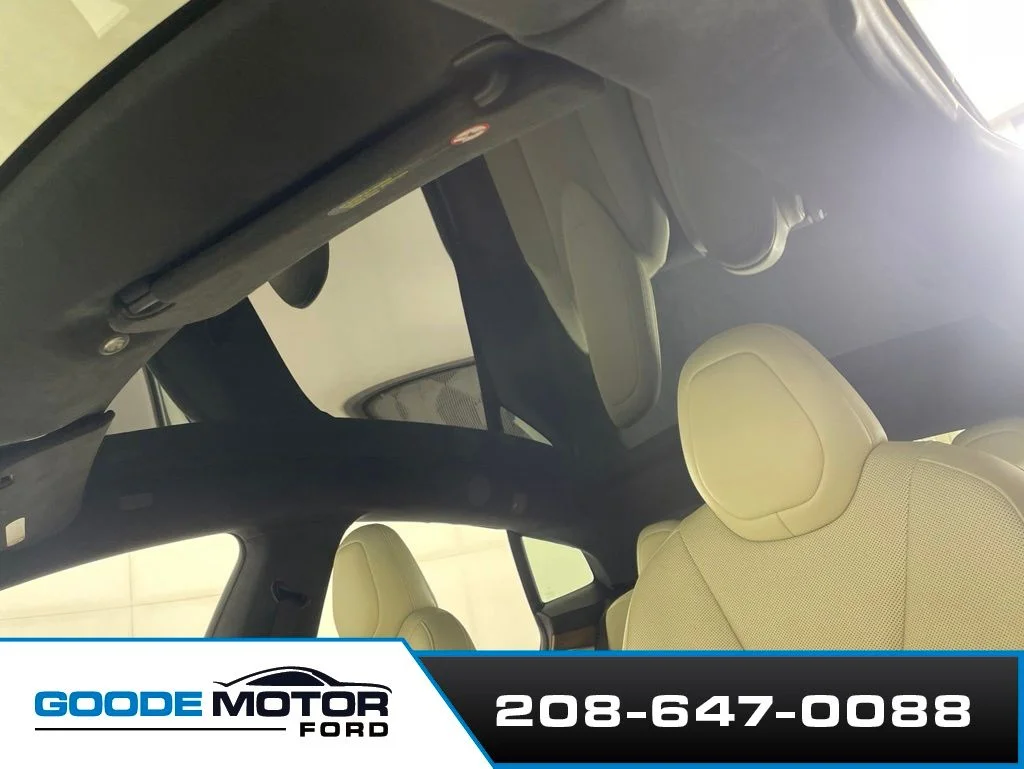 Used 2022 Black Tesla Base image 16