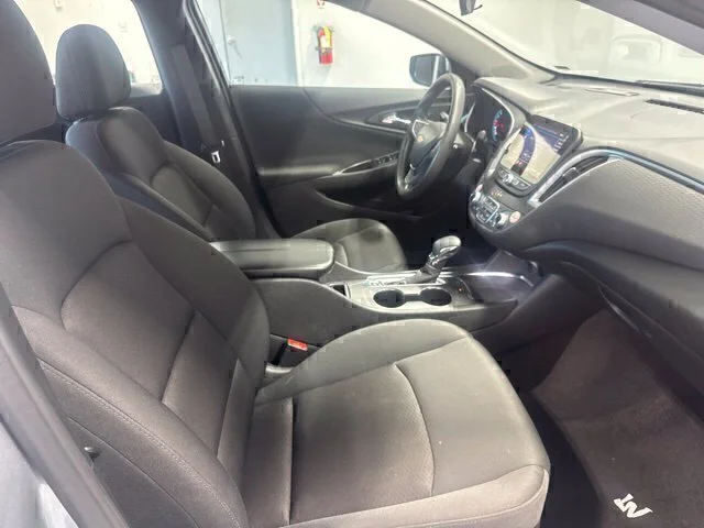Used 2025 Gray Chevrolet LT image 23