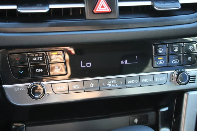 Used 2024 White Kia SX image 9