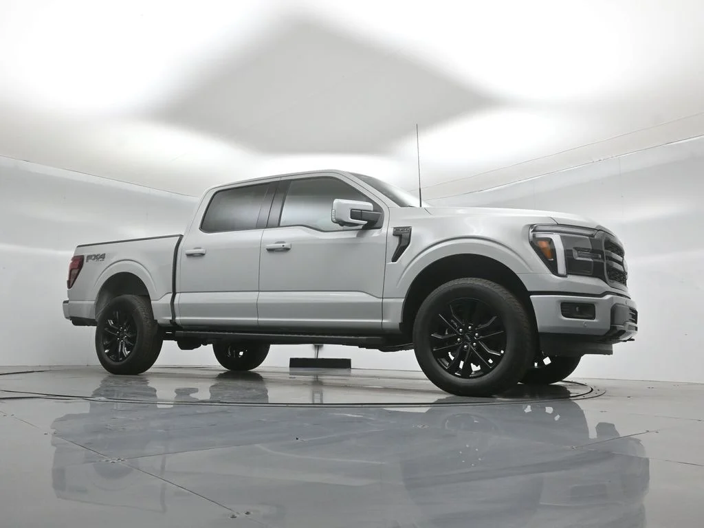 New 2026 Avalanche Ford Lariat image 3