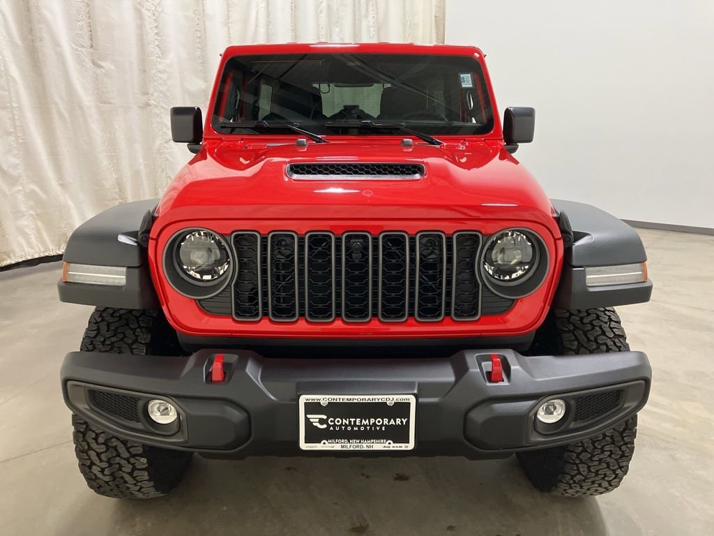 New 2026 Firecracker Red Clear-Coat Exterior Paint Jeep Rubicon image 17