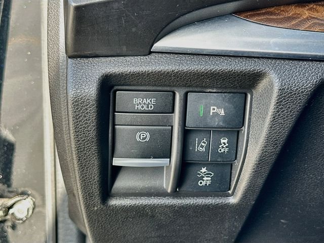 Used 2020 Black Acura Technology image 10
