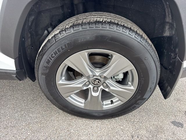 Used 2025 White Toyota XLE image 6