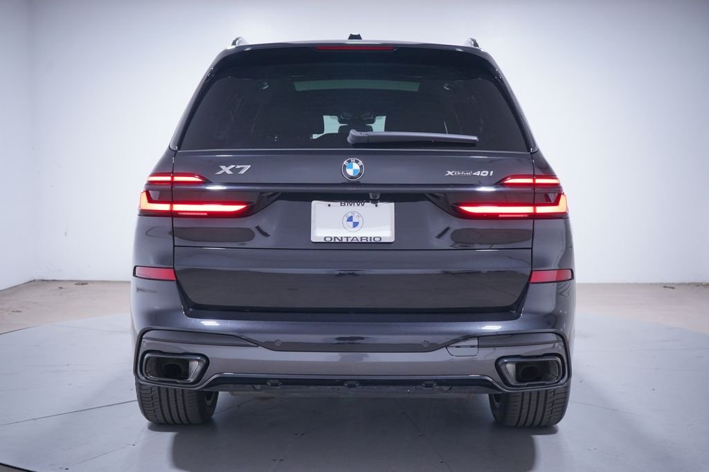 Used 2026 Black Sapphire Metallic BMW xDrive40i image 5