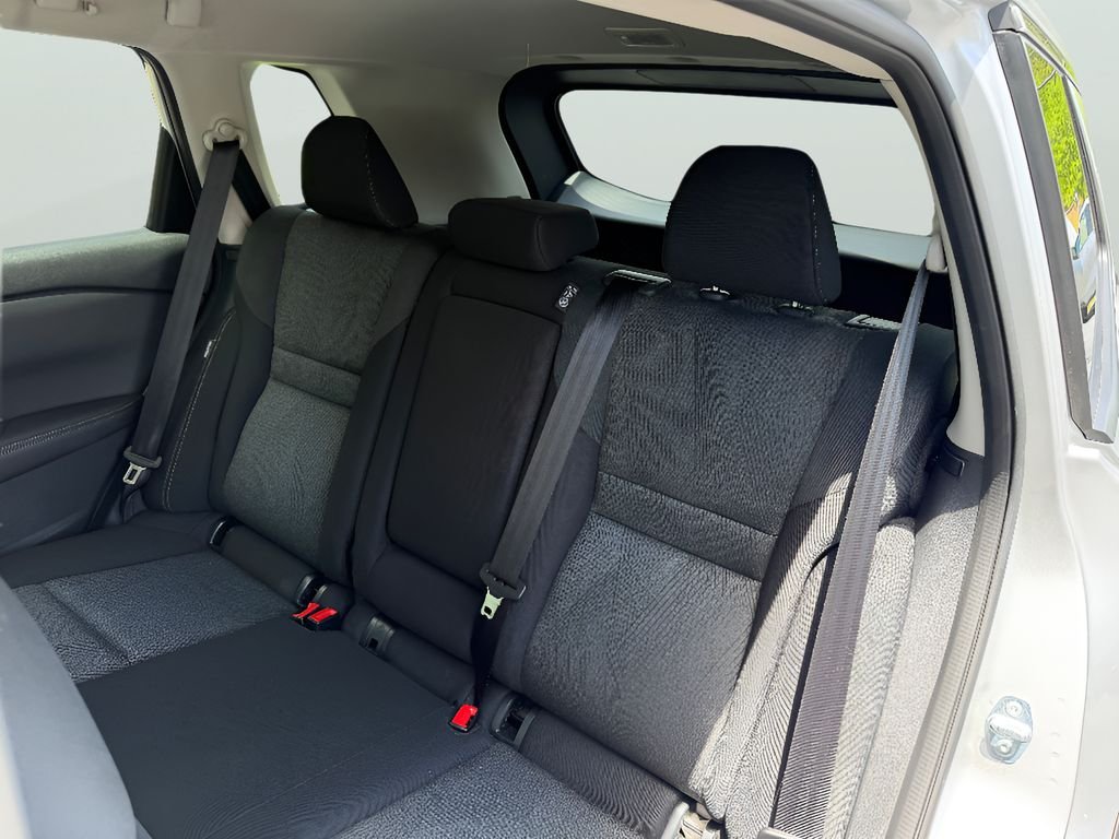2024 Nissan Rogue SV - Photo 30