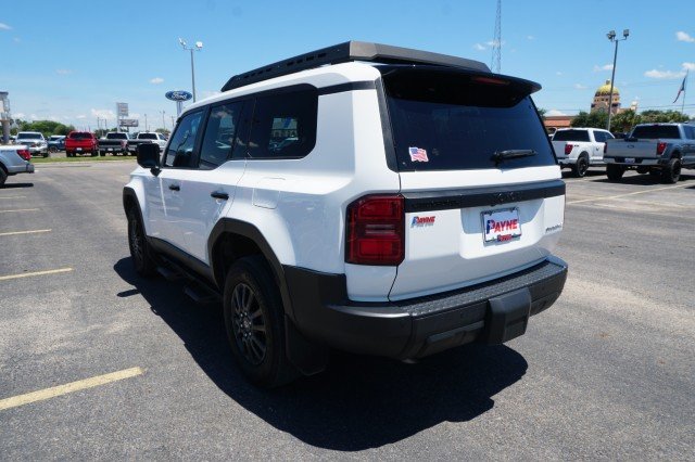 Used 2025  Toyota 1958 image 9