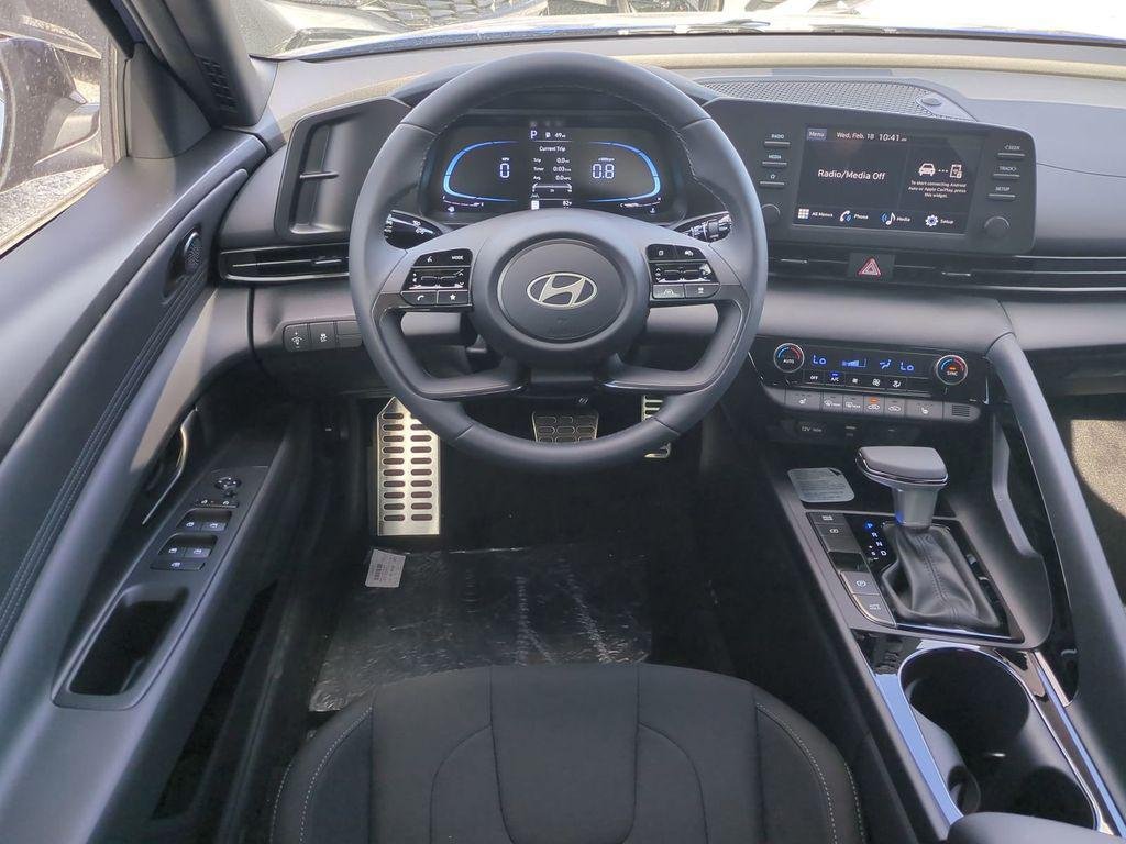 New 2026 White Hyundai SEL Sport Premium image 18