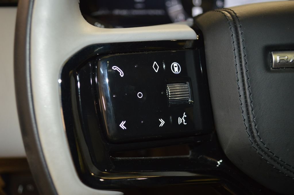 Used 2026 Fuji White Land Rover S image 21