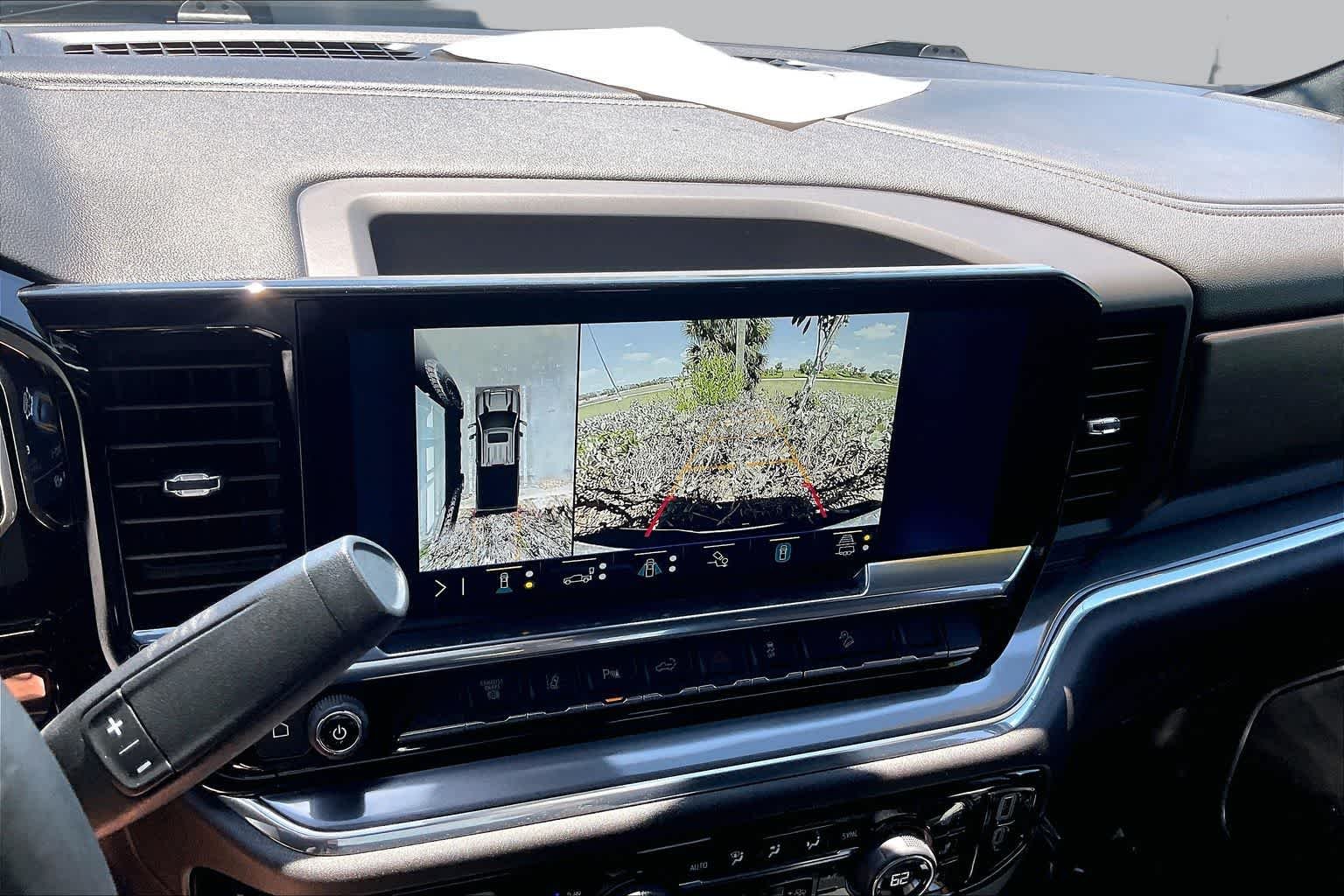 Used 2025 Summit White Chevrolet High Country image 21
