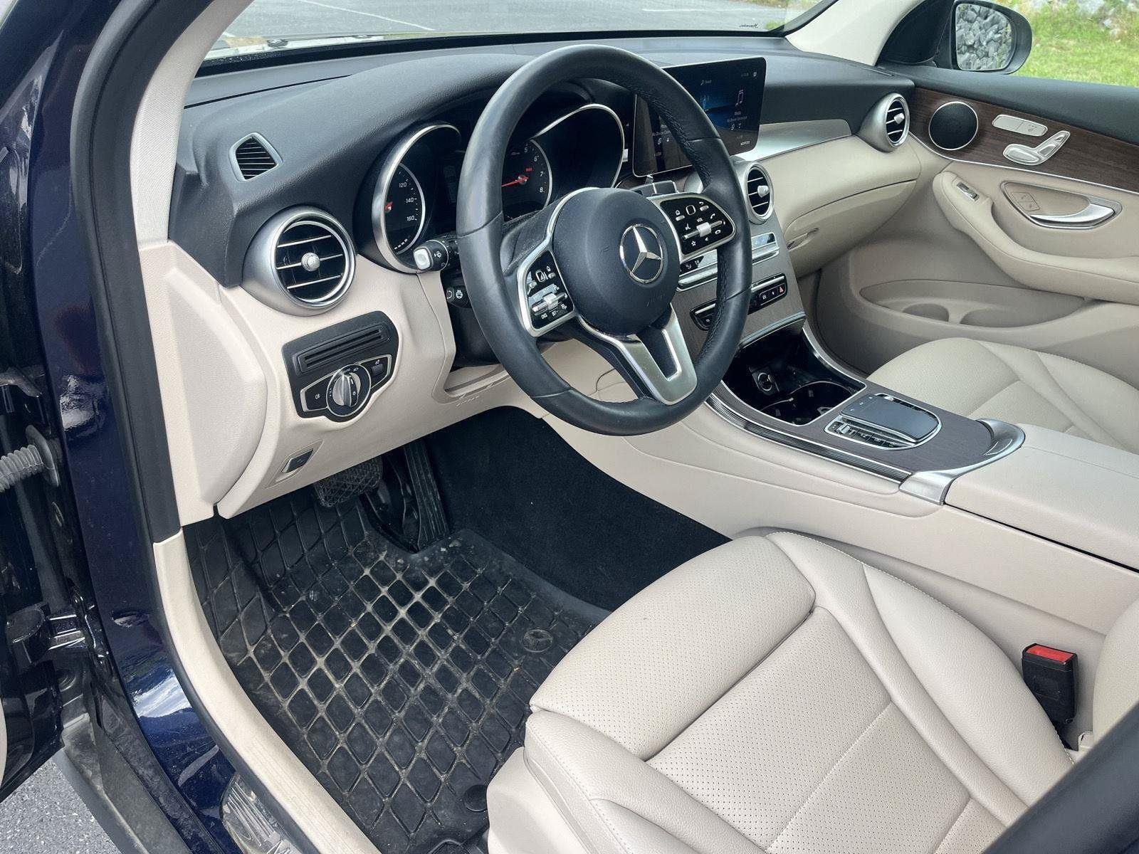 Used 2021 Lunar Blue Metallic Mercedes-Benz GLC 300 image 11