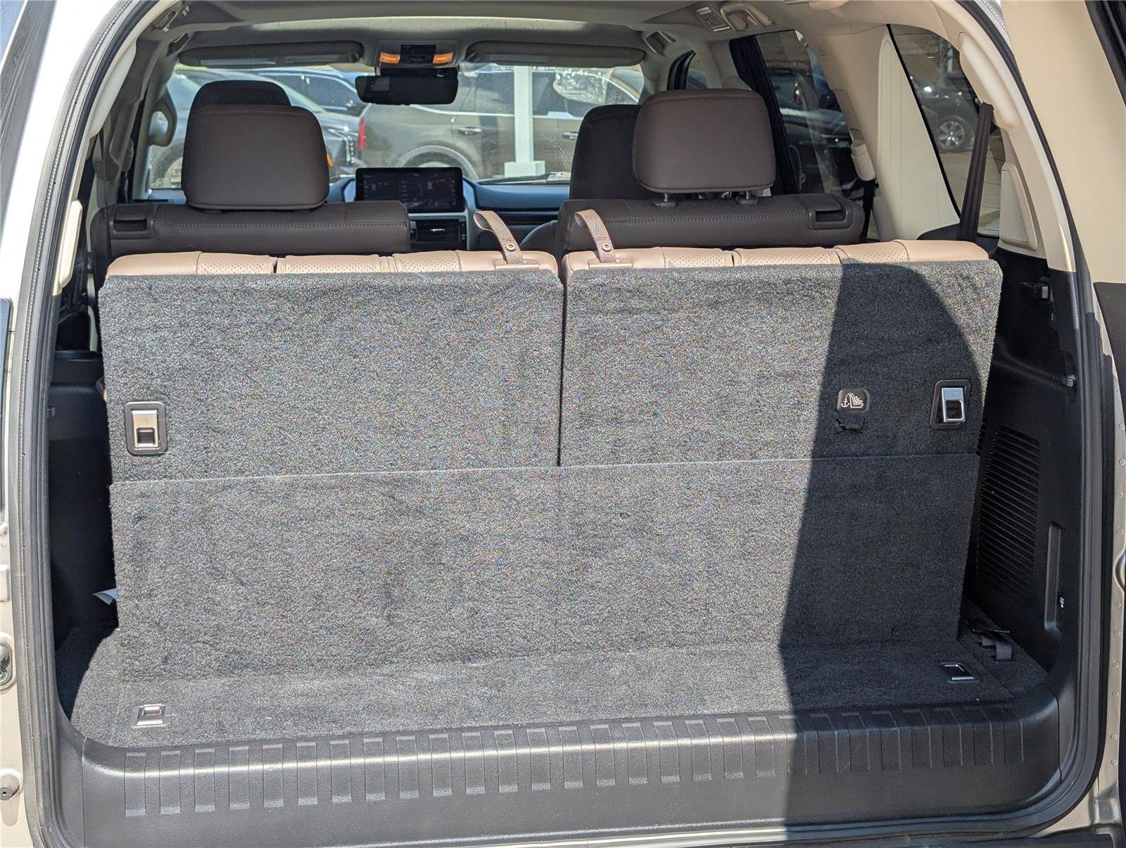 2022 Lexus GX LUXURY - Photo 9
