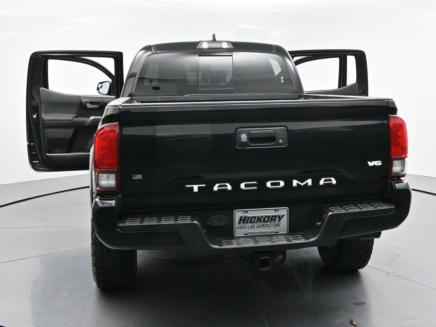 Used 2019 Midnight Black Metallic Toyota SR5 image 35