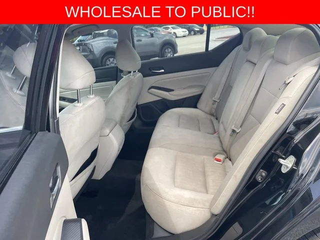 Used 2020 Black Nissan 2.5 S image 9