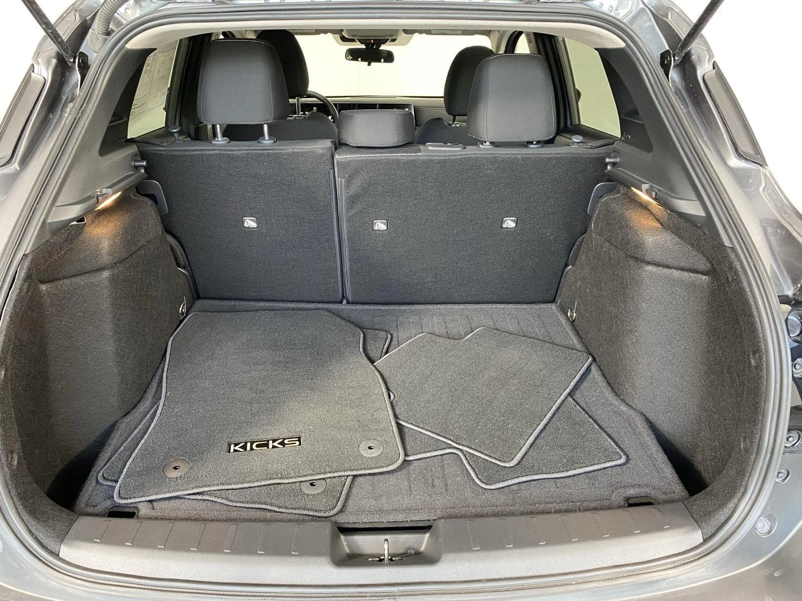 Used 2025 Gun Metallic Nissan SV image 7