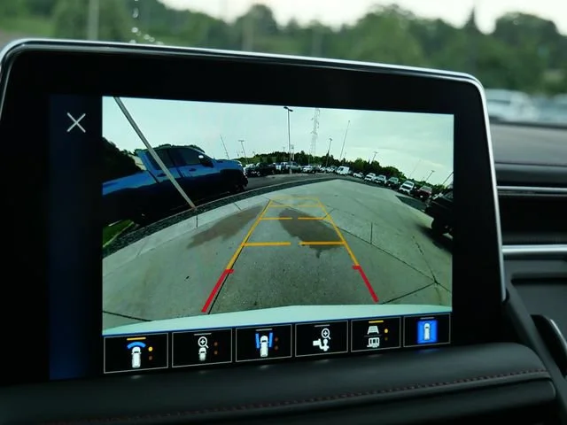 2023 Chevrolet Suburban RST - Photo 31