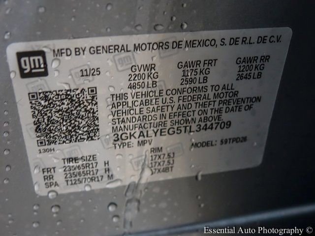 New 2026 Sterling Metallic GMC AT4 image 19