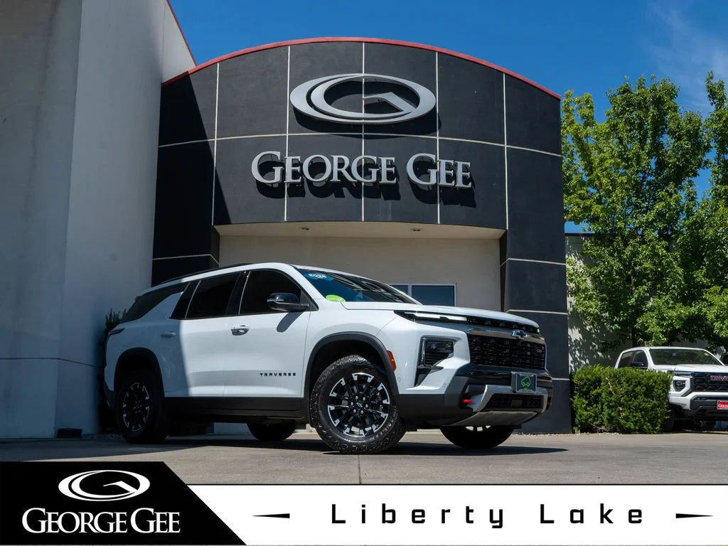 Used 2026 Polar White Tricoat Chevrolet Z71 image 1