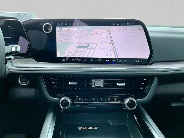 2026 Chevrolet Suburban Premier - Photo 12