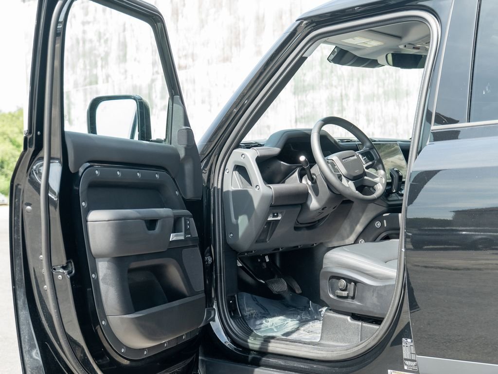 Certified Used 2026 Black Land Rover S image 11