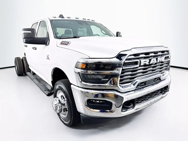 2026 RAM 3500 Tradesman 4X4 Crew Cab's photo