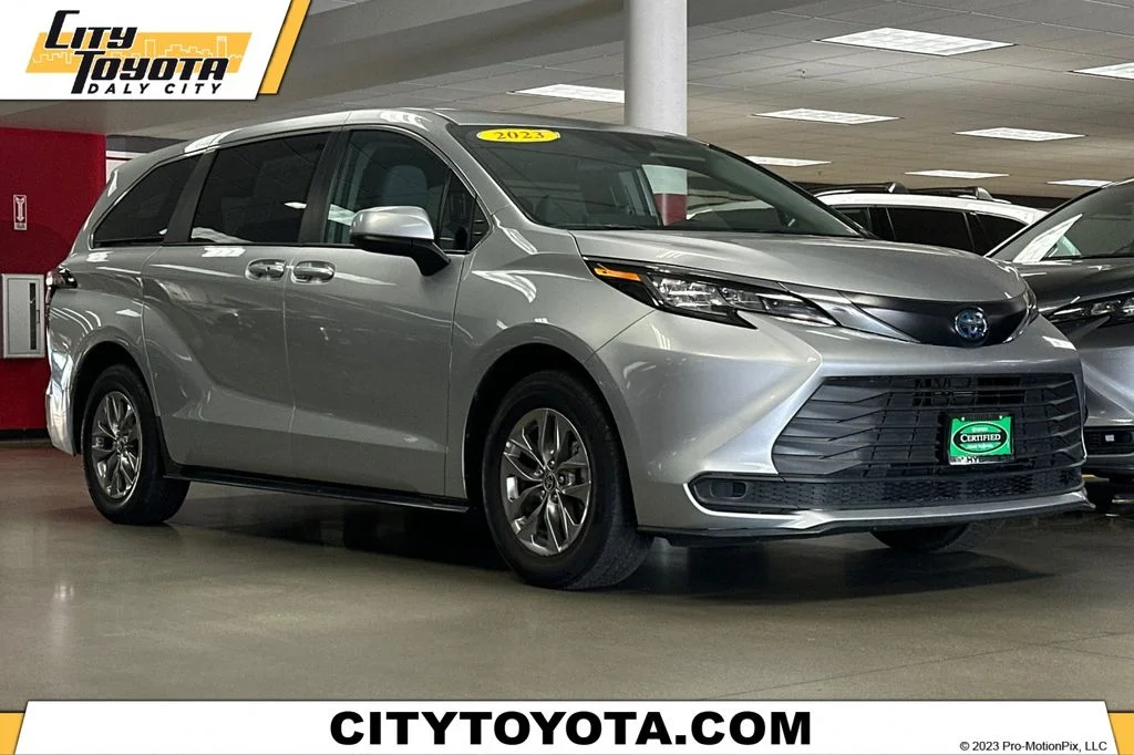 2023 Toyota Sienna