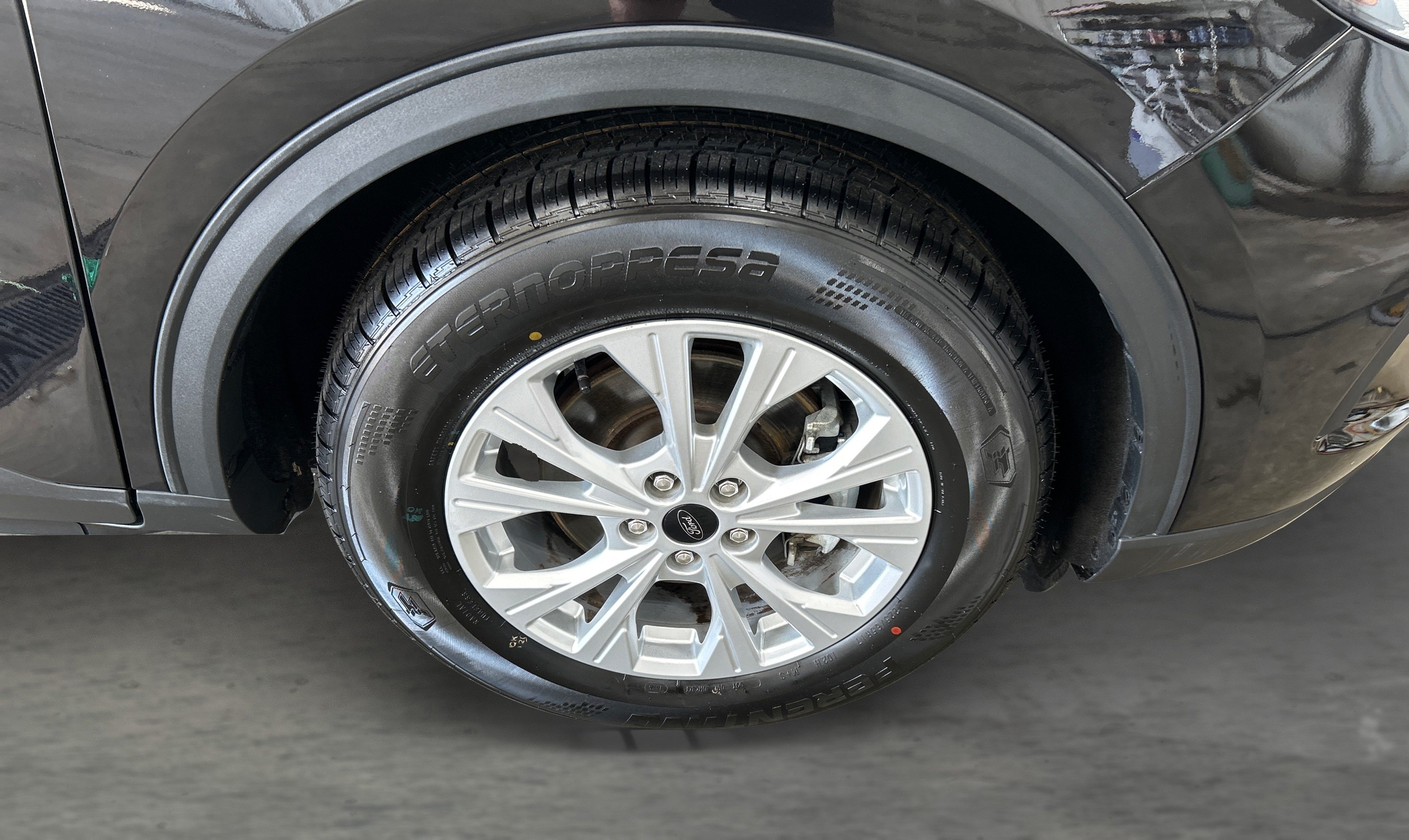 Used 2023 Black Ford Active image 23