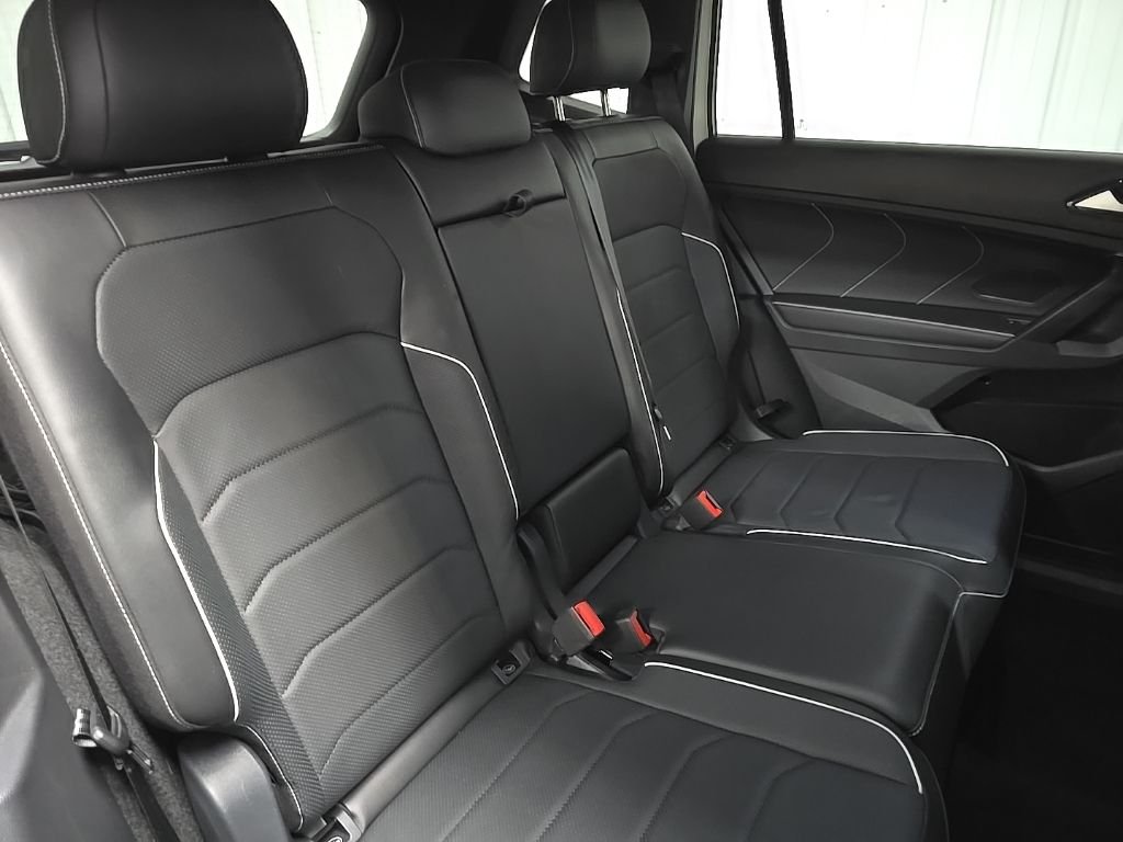 Used 2024 White Volkswagen 2.0T SEL R-Line image 19