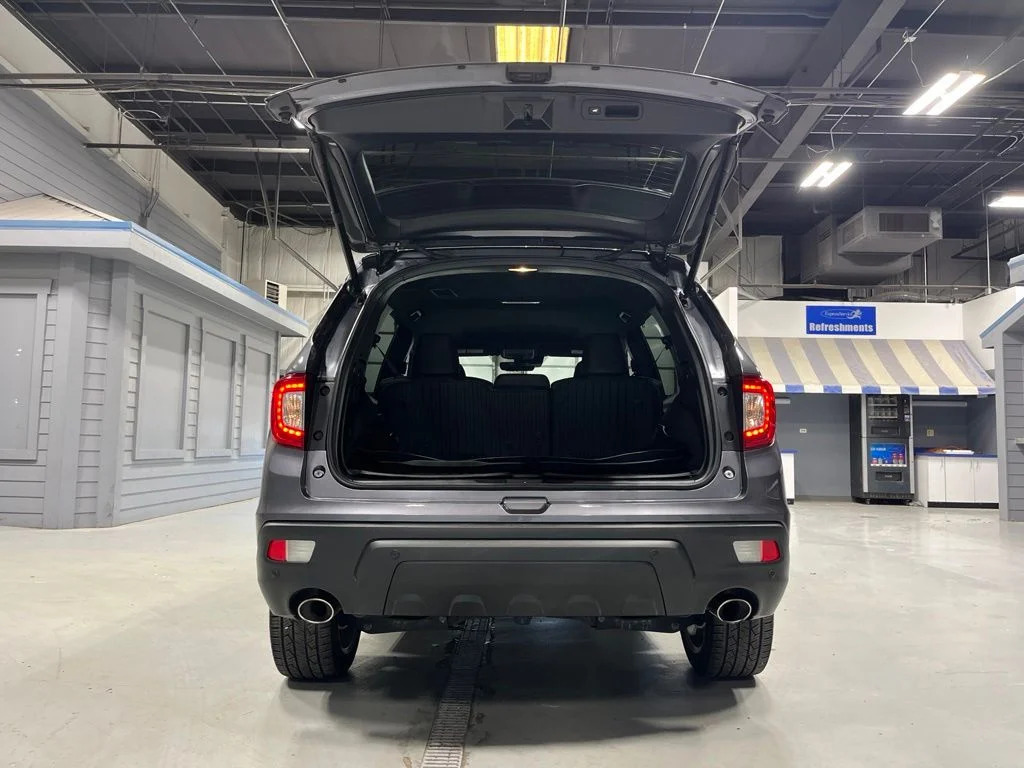 Certified Used 2019 Modern Steel Metallic Honda Touring image 9