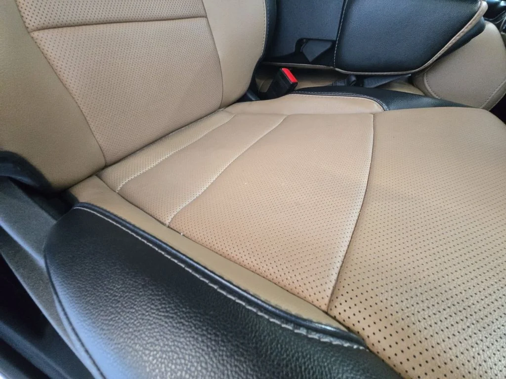 Used 2024 White Ford Lariat image 30
