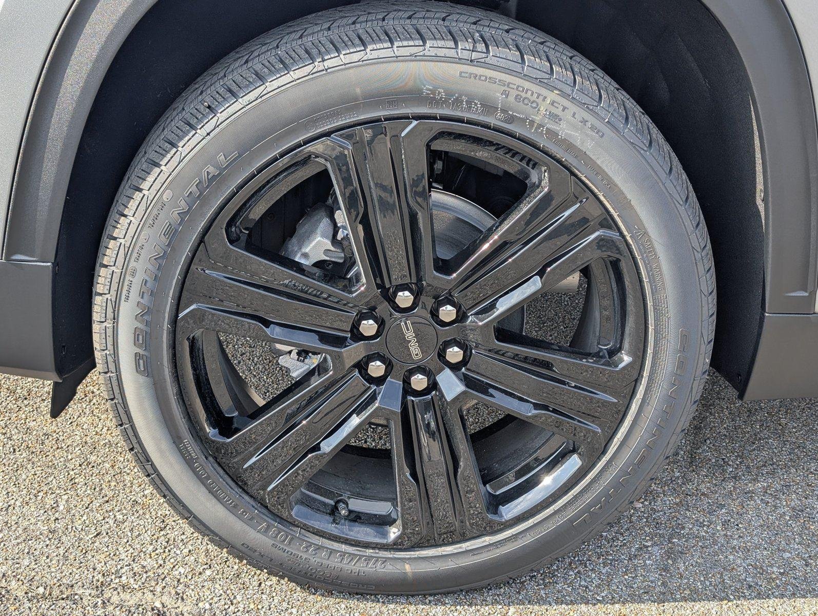 New 2026 Sterling Metallic GMC Elevation image 9