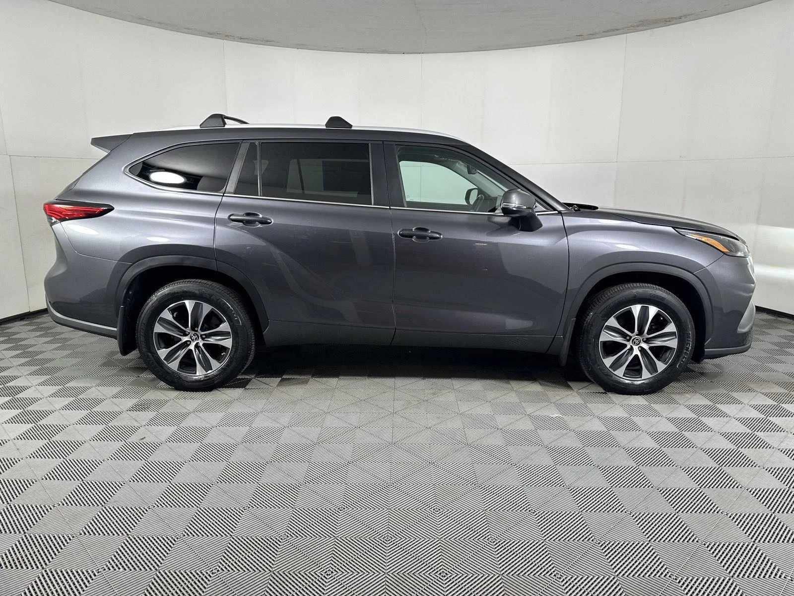 Used 2023 Magnetic Gray Metallic Toyota XLE image 12