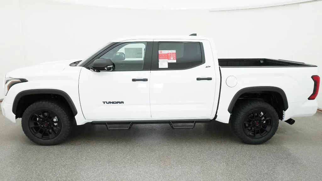New 2026 Ice Cap Toyota SR5 image 3