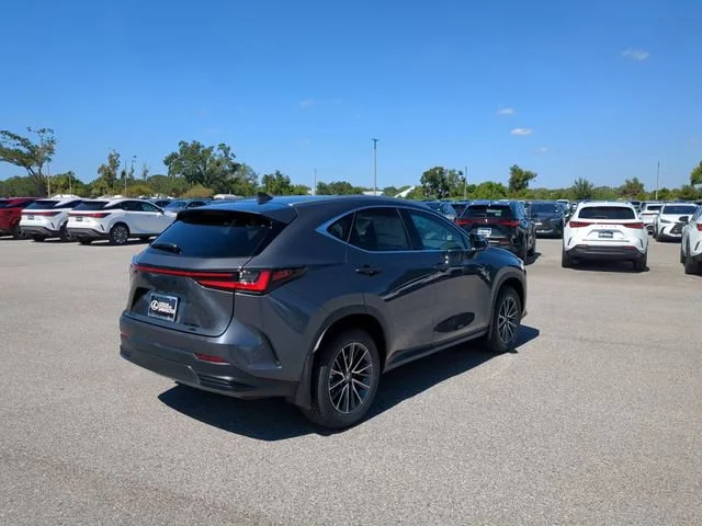 2026 Lexus NX 350 Premium - Photo 4