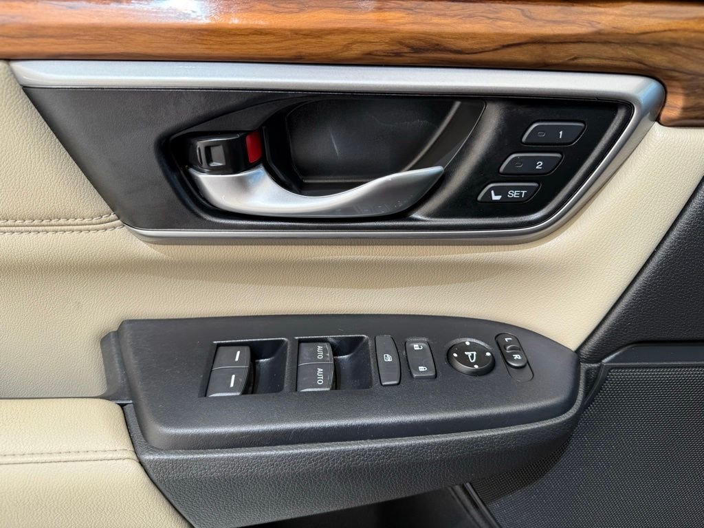 Used 2019 Molten Lava Pearl Honda Touring image 48