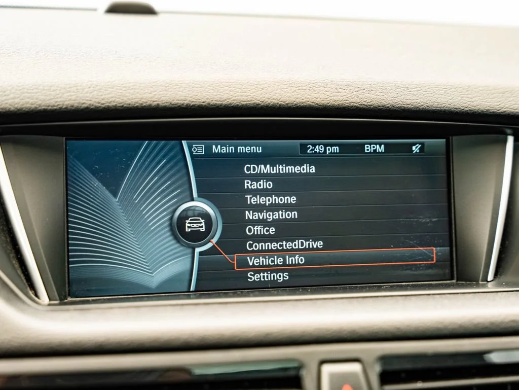 Used 2015 Glacier Silver Metallic BMW xDrive28i image 30