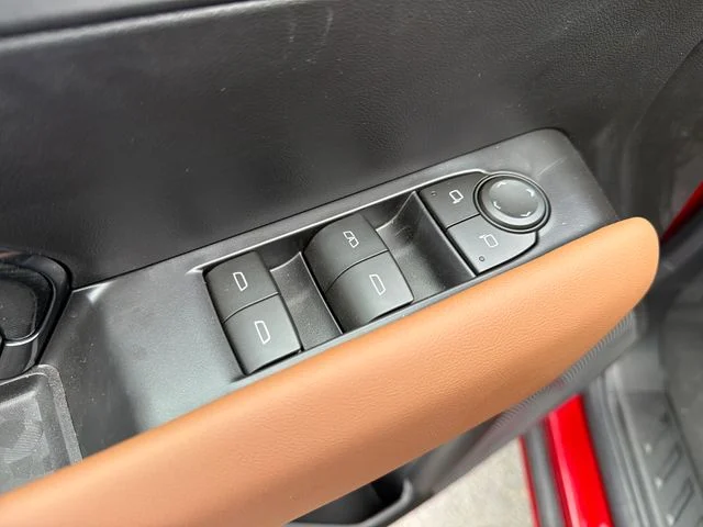 2026 GMC Canyon AT4 - Photo 17
