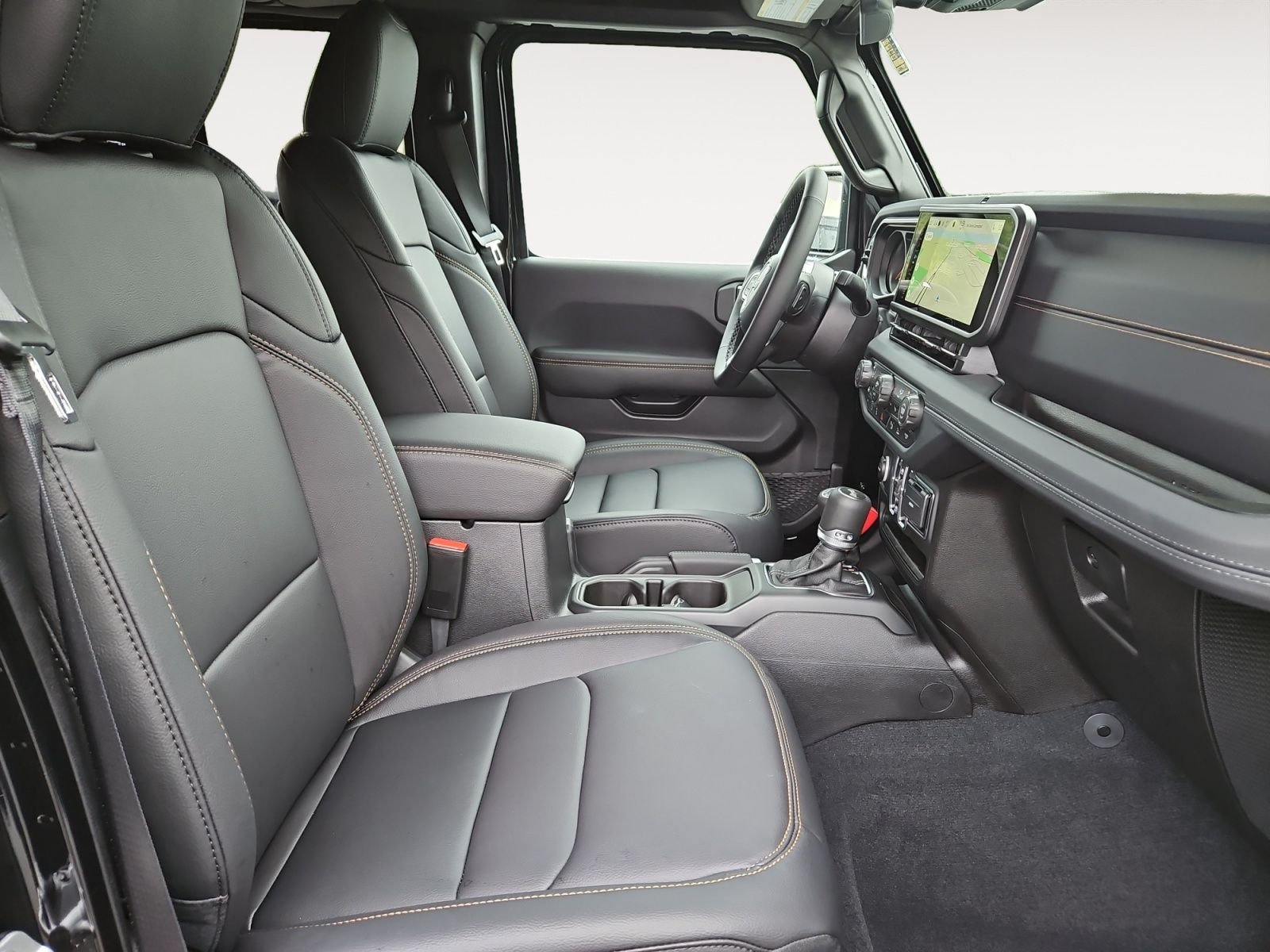 2025 Jeep Wrangler 4-Door Sahara - Photo 15